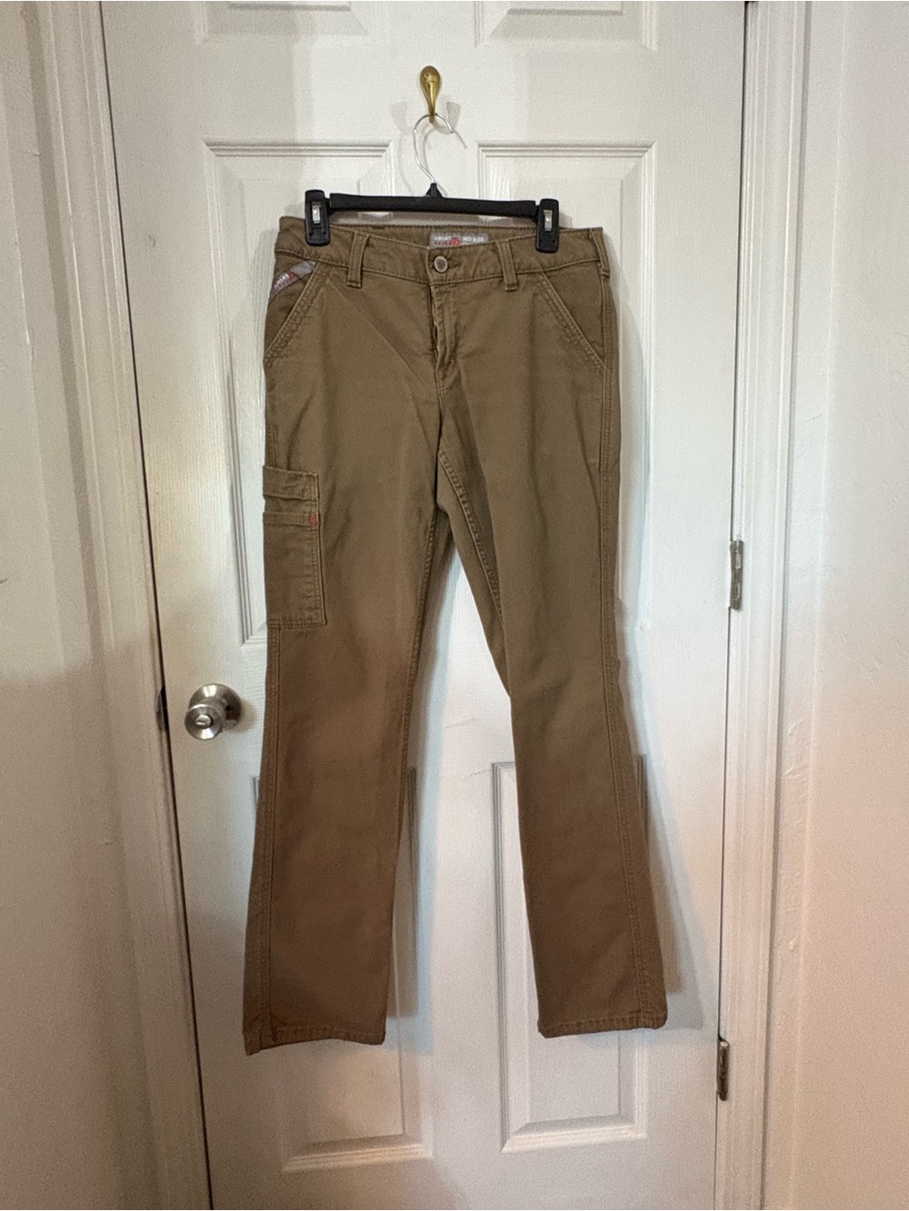Women's Casual Straight-Leg Jeans in Brown